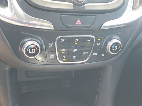 Used 2020 Chevrolet Equinox LT AWD/4WD image 20