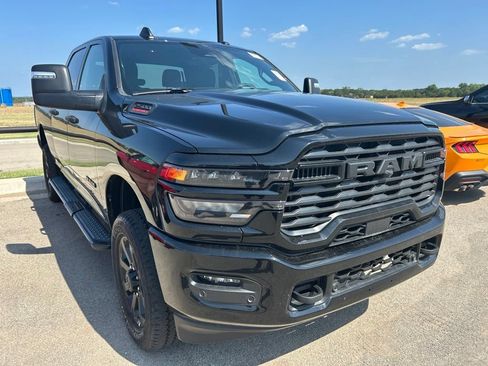 Used 2026 RAM 2500 Big Horn AWD/4WD image 2