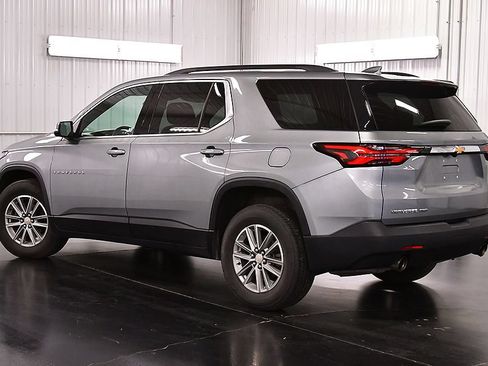 Used 2023 Chevrolet Traverse LT AWD/4WD image 5