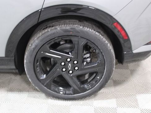 New 2026 Chevrolet Equinox EV RS image 39