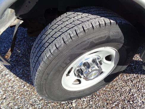 Used 2014 Chevrolet Express 3500 LT w/ LT Preferred Equipment Group RWD image 9