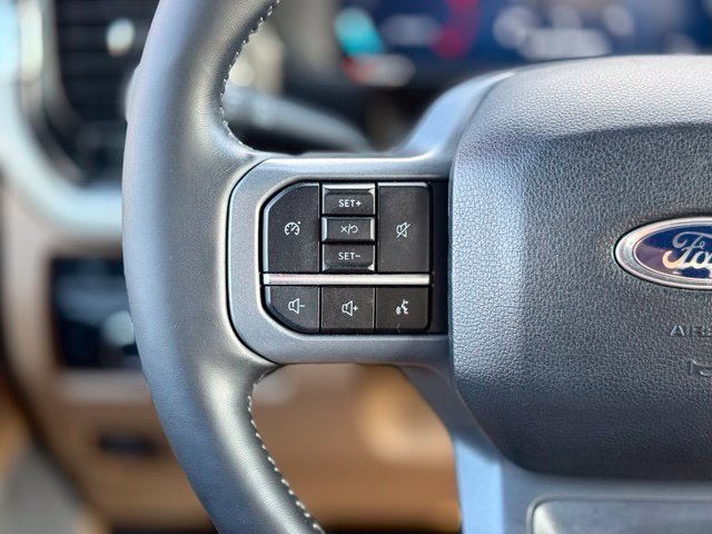 Used 2024 Ford F250 Lariat w/ Sport Appearance Package AWD/4WD image 40