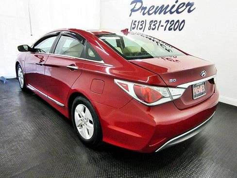 Used 2012 Hyundai Sonata Hybrid image 4