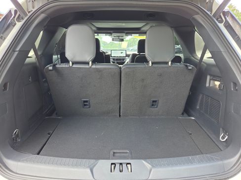 Used 2025 Ford Explorer ST AWD/4WD image 13
