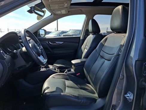 Used 2017 Nissan Rogue SL w/ SL Premium Package AWD/4WD image 14