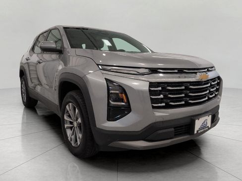 Used 2025 Chevrolet Equinox LT AWD/4WD image 1