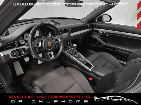 Used 2019 Porsche 911 Targa 4S AWD/4WD image 21