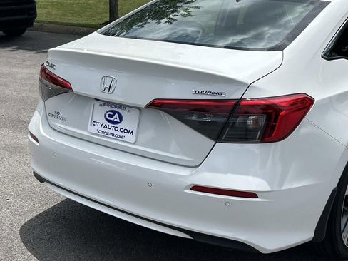 Used 2024 Honda Civic Touring image 12