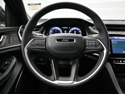 New 2026 Jeep Grand Cherokee Limited AWD/4WD image 25