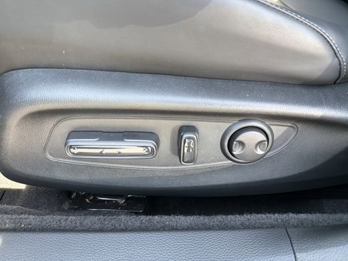 Used 2023 Honda Accord Touring image 10