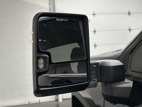 Used 2020 Chevrolet Silverado 2500 High Country image 16