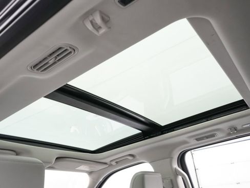 Certified 2025 Ford Expedition Active image 26