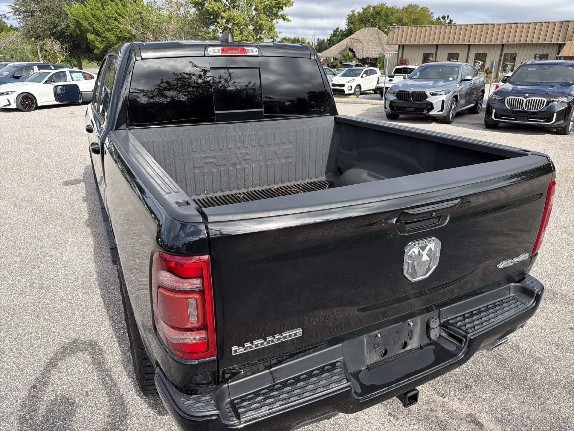 Used 2023 RAM 1500 Laramie AWD/4WD image 23
