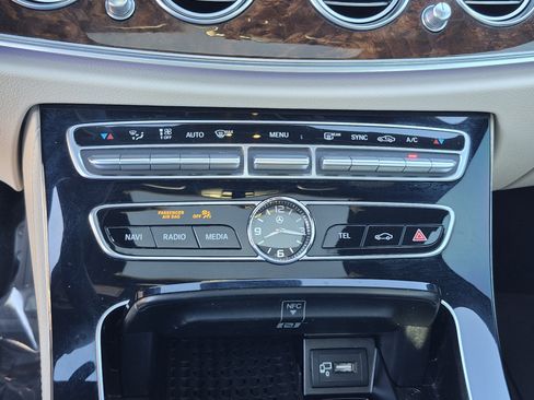 Used 2017 Mercedes-Benz E 300 image 29