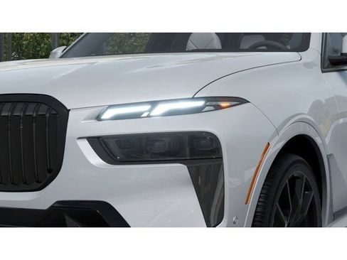 New 2027 BMW X7 xDrive40i w/ M Sport Package AWD/4WD image 6