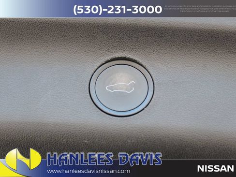 Used 2021 Tesla Model Y Long Range AWD/4WD image 11