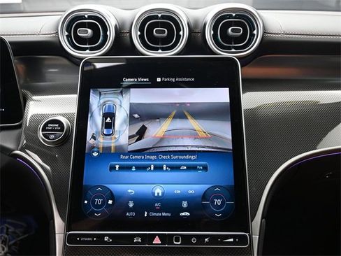 Used 2025 Mercedes-Benz GLC 300 image 12