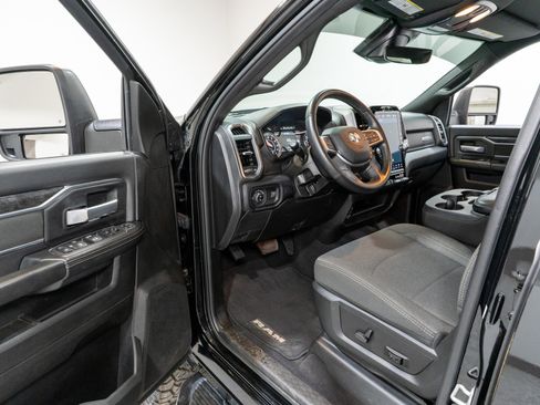 Used 2024 RAM 2500 Big Horn w/ Night Edition AWD/4WD image 12