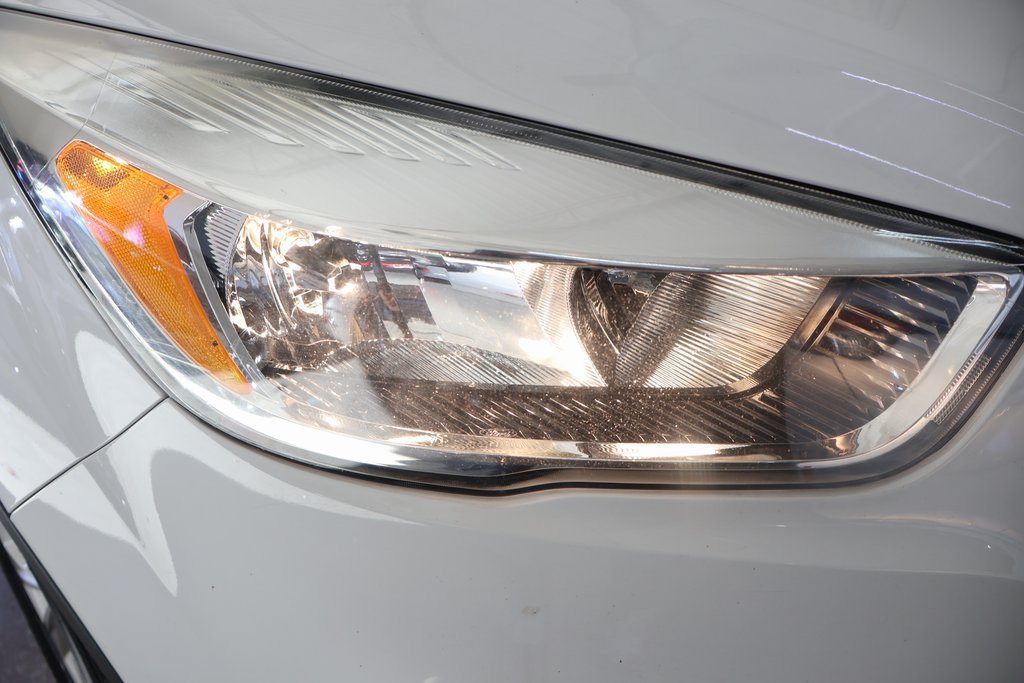 Used 2019 Ford Escape SE AWD/4WD image 22