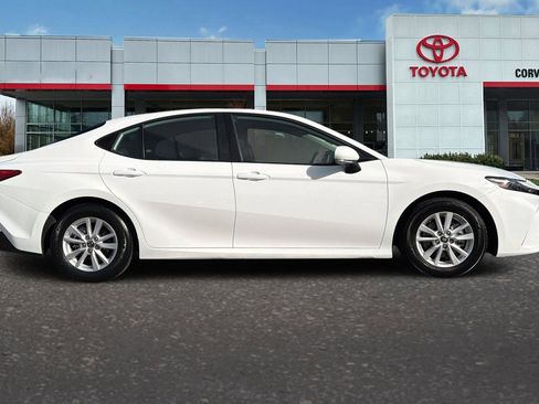 Certified 2025 Toyota Camry LE image 3