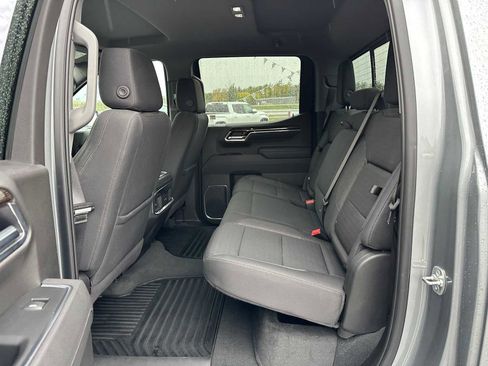 Used 2025 GMC Sierra 1500 Elevation w/ Preferred Package image 16