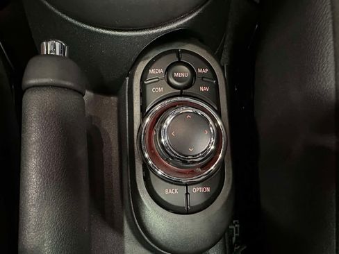 Used 2024 MINI Cooper S w/ Signature Upholstery Package FWD image 27