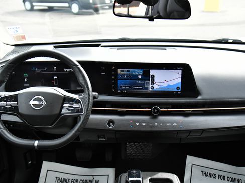 Used 2023 Nissan Ariya AWD image 42