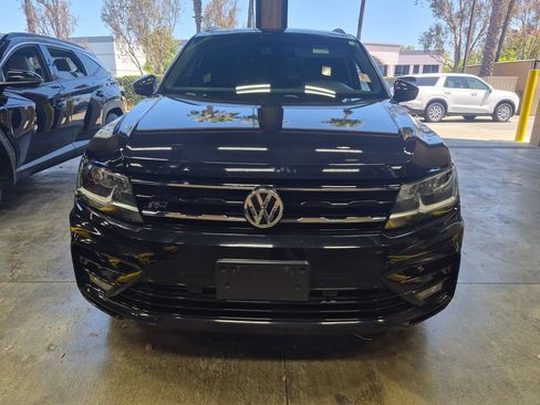 Used 2021 Volkswagen Tiguan SE R-Line FWD image 3
