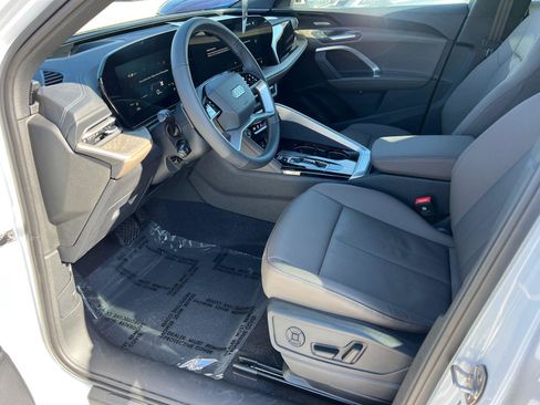 New 2025 Audi Q5 Premium Plus image 9