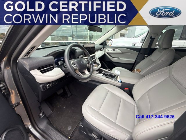 Used 2025 Ford Explorer Active w/ Active Comfort Package AWD/4WD image 9
