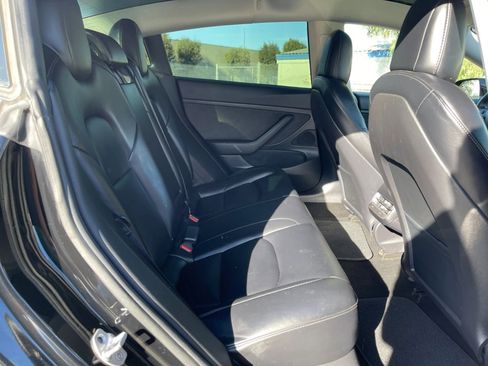 Used 2020 Tesla Model 3 Standard Range Plus image 22