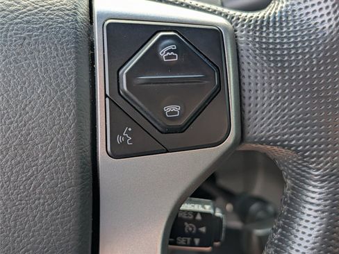 Used 2015 Toyota Tacoma 4x4 Access Cab V6 w/ TRD Off-Road Package image 22