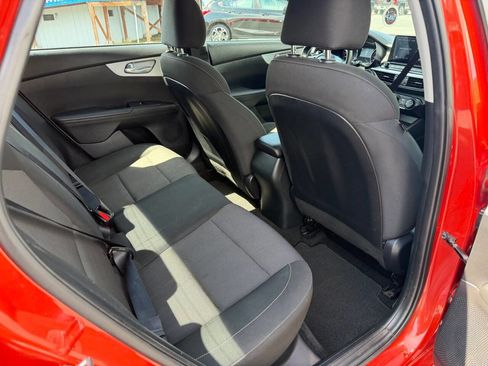 Used 2024 Kia Forte LXS w/ LXS Technology Package FWD image 20