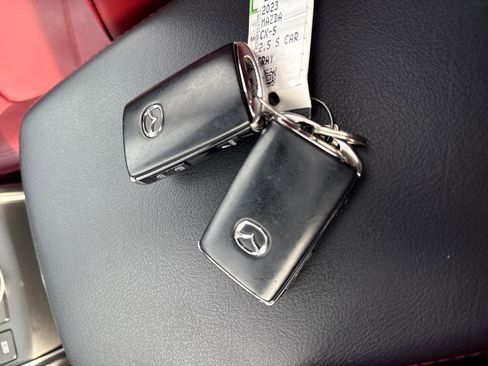 Used 2023 MAZDA CX-5 Carbon Edition image 29