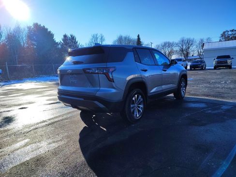 New 2026 Chevrolet Equinox LT w/ Convenience Package II image 3