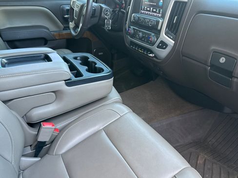 Used 2017 GMC Sierra 2500 SLT w/ Duramax Plus Package AWD/4WD image 18