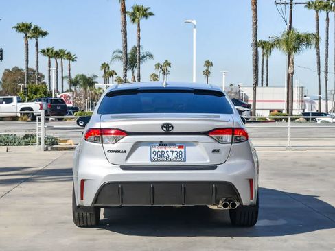 Used 2023 Toyota Corolla SE w/ SE Premium Package image 8
