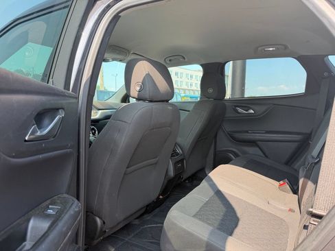 Used 2022 Chevrolet Blazer LT w/ LPO, Black Accent Package FWD image 11
