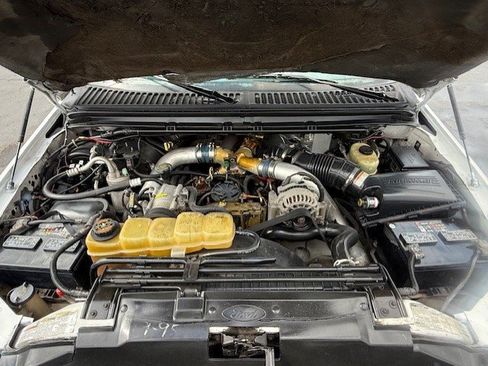 Used 1999 Ford F250 XL image 13