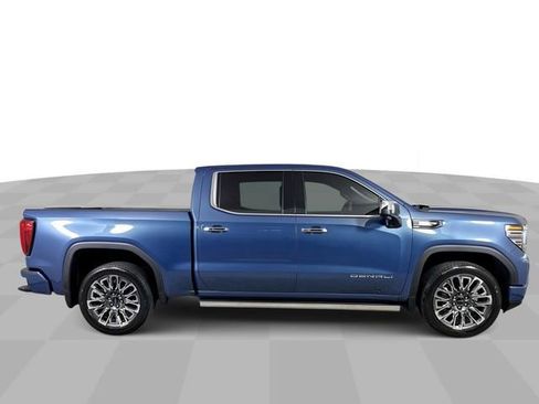 Used 2025 GMC Sierra 1500 Denali Ultimate AWD/4WD image 9