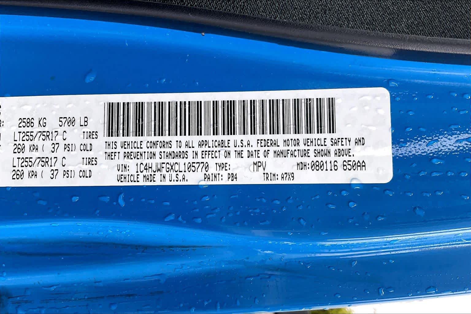 Used 2012 Jeep Wrangler Unlimited Rubicon w/ Dual Top Group AWD/4WD image 31