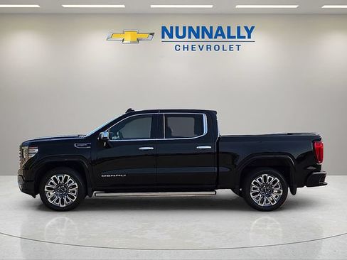 Used 2023 GMC Sierra 1500 Denali Ultimate AWD/4WD image 2