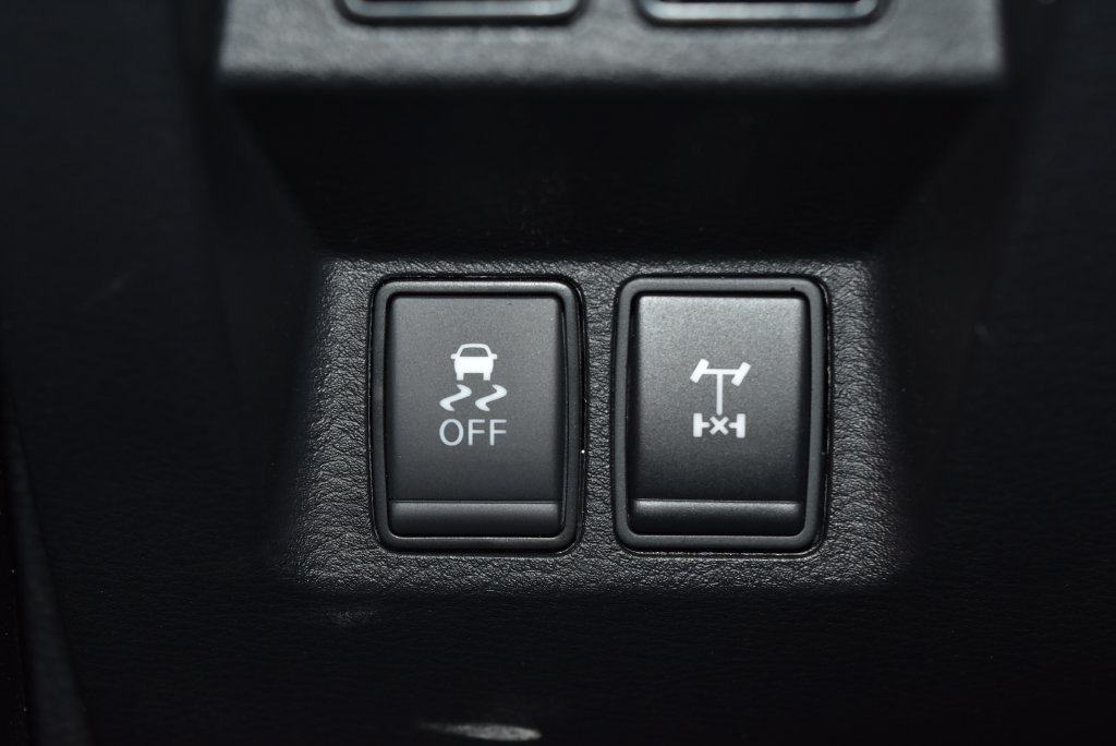 Certified 2025 Nissan Frontier PRO-4X AWD/4WD image 21