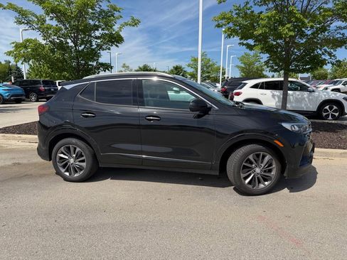 Used 2020 Buick Encore GX Essence w/ Experience Buick Package AWD/4WD image 3