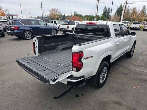 Used 2023 Chevrolet Colorado LT w/ LT Convenience Package II image 16