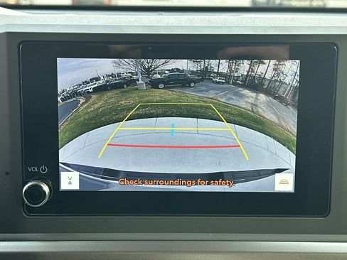 Certified 2025 Toyota Tacoma SR5 image 25