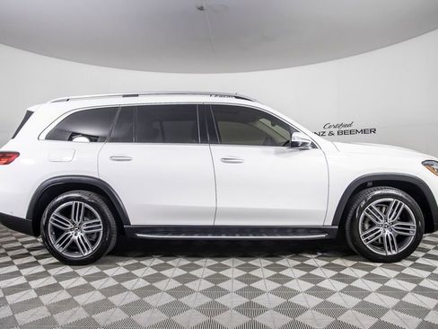 Used 2026 Mercedes-Benz GLS 450 4MATIC image 3