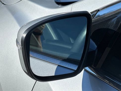 Used 2023 Nissan Murano SV image 51