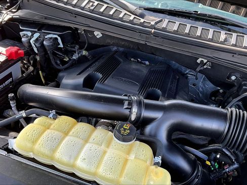 Used 2020 Ford Expedition Limited AWD/4WD image 32