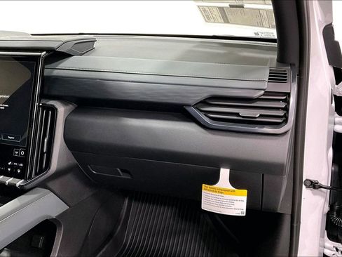 New 2026 GMC Acadia AT4 w/ LPO, Floor Liner Package image 10